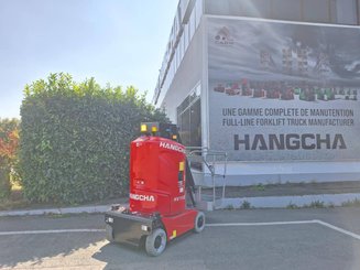 Vertical lift platform Hangcha HV110D