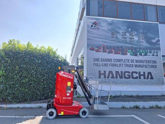 Vertical lift platform Hangcha HV110D