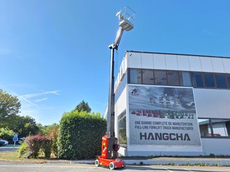 Vertical lift platform Hangcha HV110D