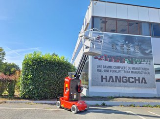 Vertical lift platform Hangcha HV110D