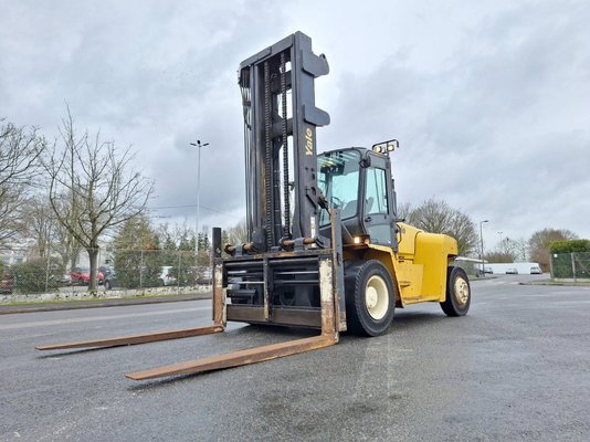 Four wheel front forklift Yale GDP140EC - 1