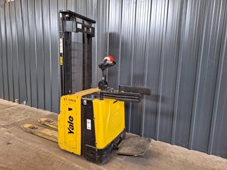 Pallet stacker Yale MS12X - 5