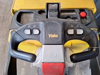 Pallet stacker Yale MS12X
