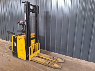 Pallet stacker Yale MS12X