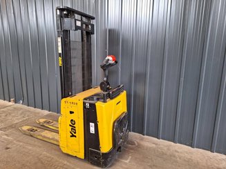 Pallet stacker Yale MS12X