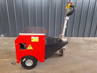 Tow tractor STI PTA1