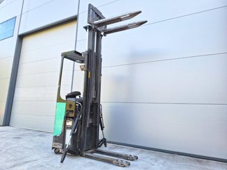 Stand-on pallet stacker Caterpillar NSR16N - 9