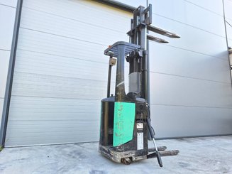 Stand-on pallet stacker Caterpillar NSR16N - 11