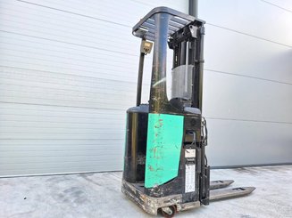 Stand-on pallet stacker Caterpillar NSR16N - 3