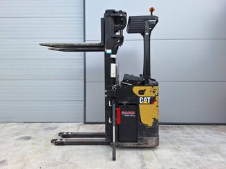 Stand-on pallet stacker Caterpillar NSR20N