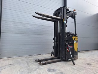 Stand-on pallet stacker Caterpillar NSR20N