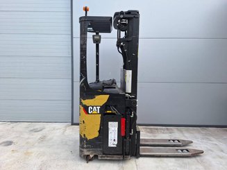 Stand-on pallet stacker Caterpillar NSR20N
