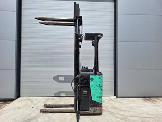 Stand-on pallet stacker Caterpillar NSR16N