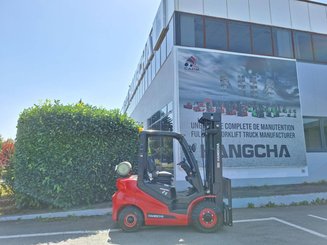 Four wheel front forklift Hangcha XF25G-2 - 5