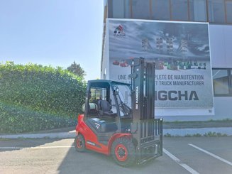 Four wheel front forklift Hangcha XF25G-2 - 1