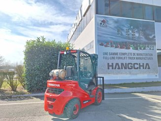 Four wheel front forklift Hangcha XF30G-2 - 4