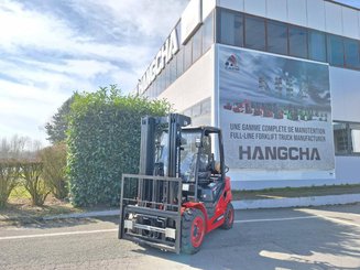 Four wheel front forklift Hangcha XF30G-2 - 1