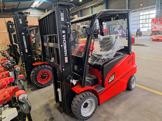 Four wheel front forklift Hangcha A4W35 - 1
