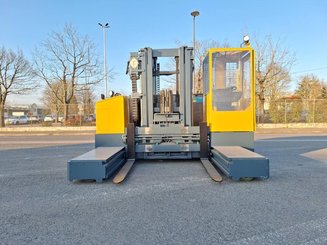 Multidirectional sideloader Combilift ESL3545