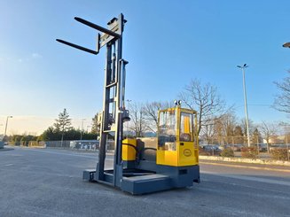 Multidirectional sideloader Combilift ESL3545