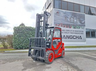 Four wheel front forklift Hangcha XF35D-2 - 1