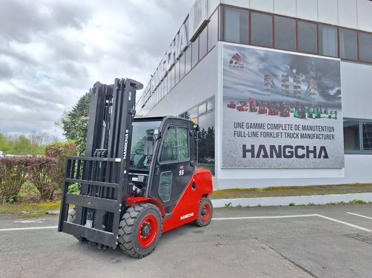 Four wheel front forklift Hangcha XF55D - 1