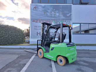 Four wheel front forklift Hangcha AE25-I - 3