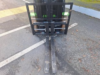 Four wheel front forklift Hangcha AE25-I - 15