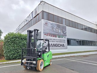 Four wheel front forklift Hangcha AE35-I