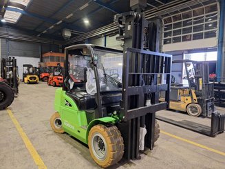 Four wheel front forklift Hangcha XC50i - 1