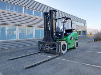 Four wheel front forklift Hangcha X4W70-I