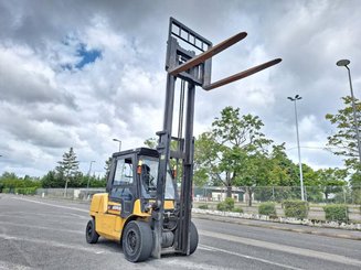 Four wheel front forklift Caterpillar GP50K