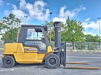 Four wheel front forklift Caterpillar GP50K