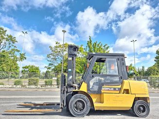 Four wheel front forklift Caterpillar GP50K