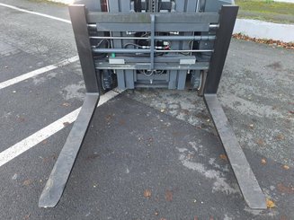 Multidirectional sideloader AMLIFT AGILIFT 3000E