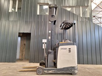 Reach truck Crown ESR5000-1.4 - 1