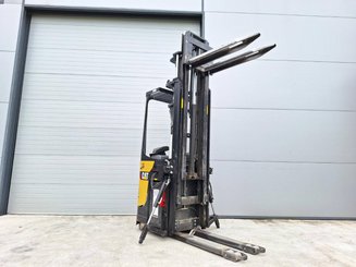 Stand-on pallet stacker Caterpillar NSR20N - 11