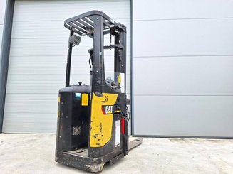 Stand-on pallet stacker Caterpillar NSR20N