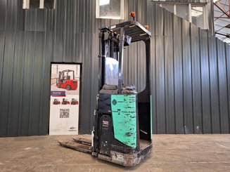Stand-on pallet stacker Caterpillar NSR16N