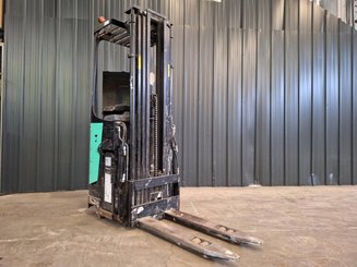 Stand-on pallet stacker Caterpillar NSR16N - 1