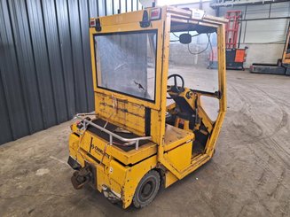 Tow tractor Charlatte TE206 - 2