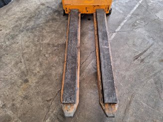 Pedestrian pallet truck OMG 330BE - 7