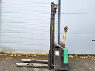 Pedestrian pallet stacker Mitsubishi SBP12N - 4