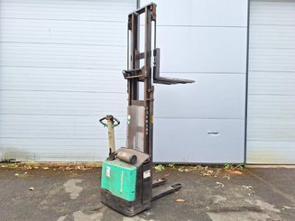 Pedestrian pallet stacker Mitsubishi SBP12N - 9