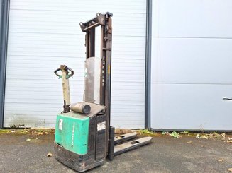 Pedestrian pallet stacker Mitsubishi SBP12N - 2