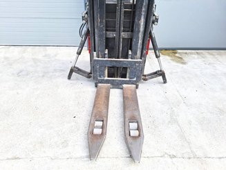 Stand-on pallet stacker Caterpillar NSR20N - 12