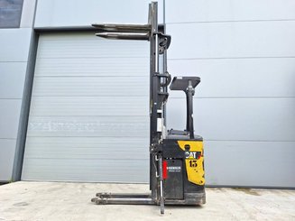Stand-on pallet stacker Caterpillar NSR20N
