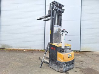 Pedestrian pallet stacker Caterpillar NSP16N2