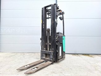 Stand-on pallet stacker Caterpillar NSR20N - 1