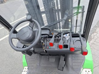 Four wheel front forklift Hangcha XC35i - 13